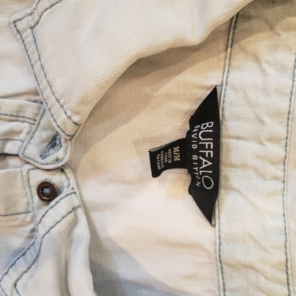 Buffalo Sleeveless Button Up Jean Shirt - Picture 3 of 4